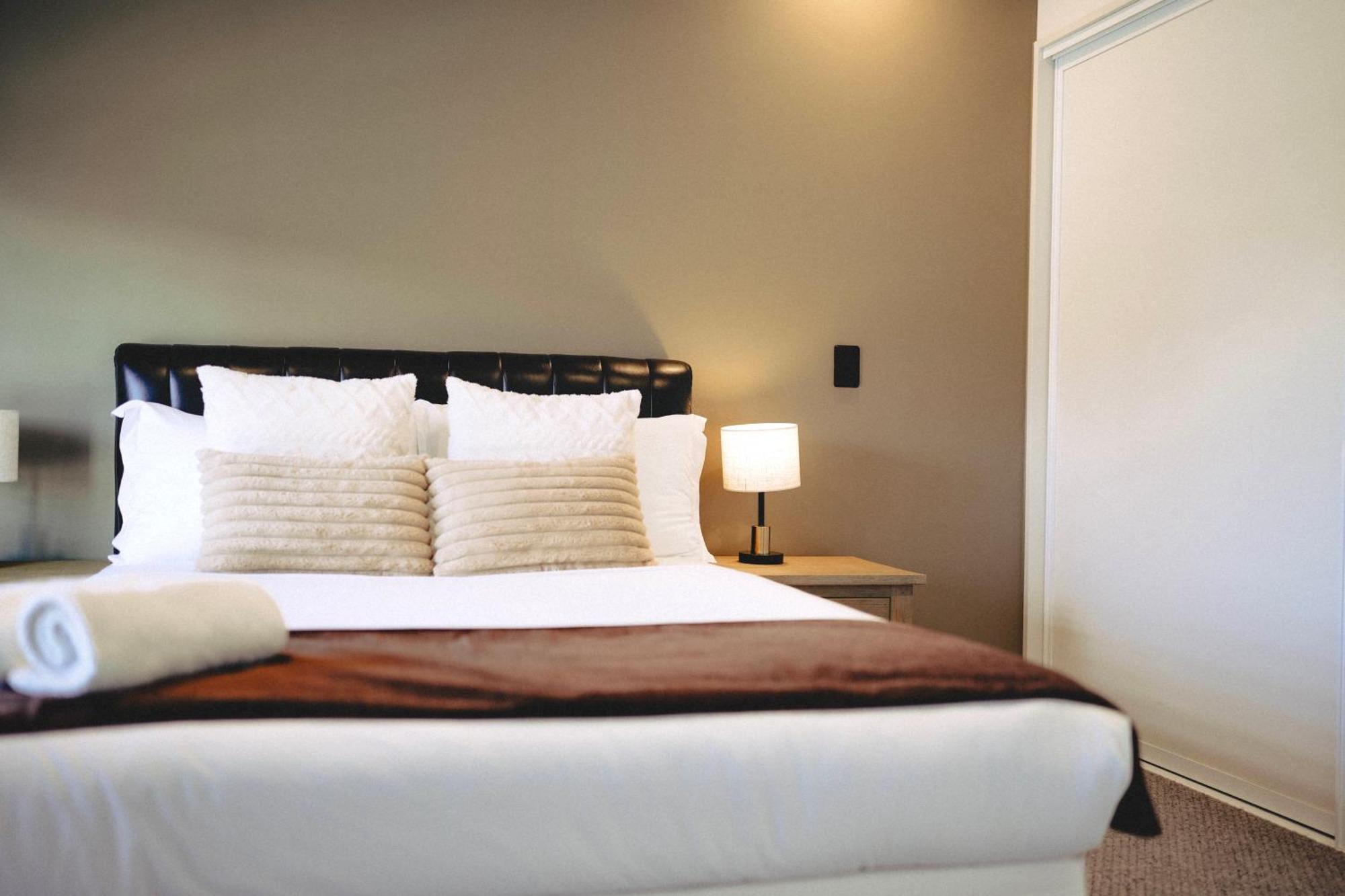 Cbd Contemporary Comfort Townhouse 2 Bed 2Bath Christchurch Ngoại thất bức ảnh