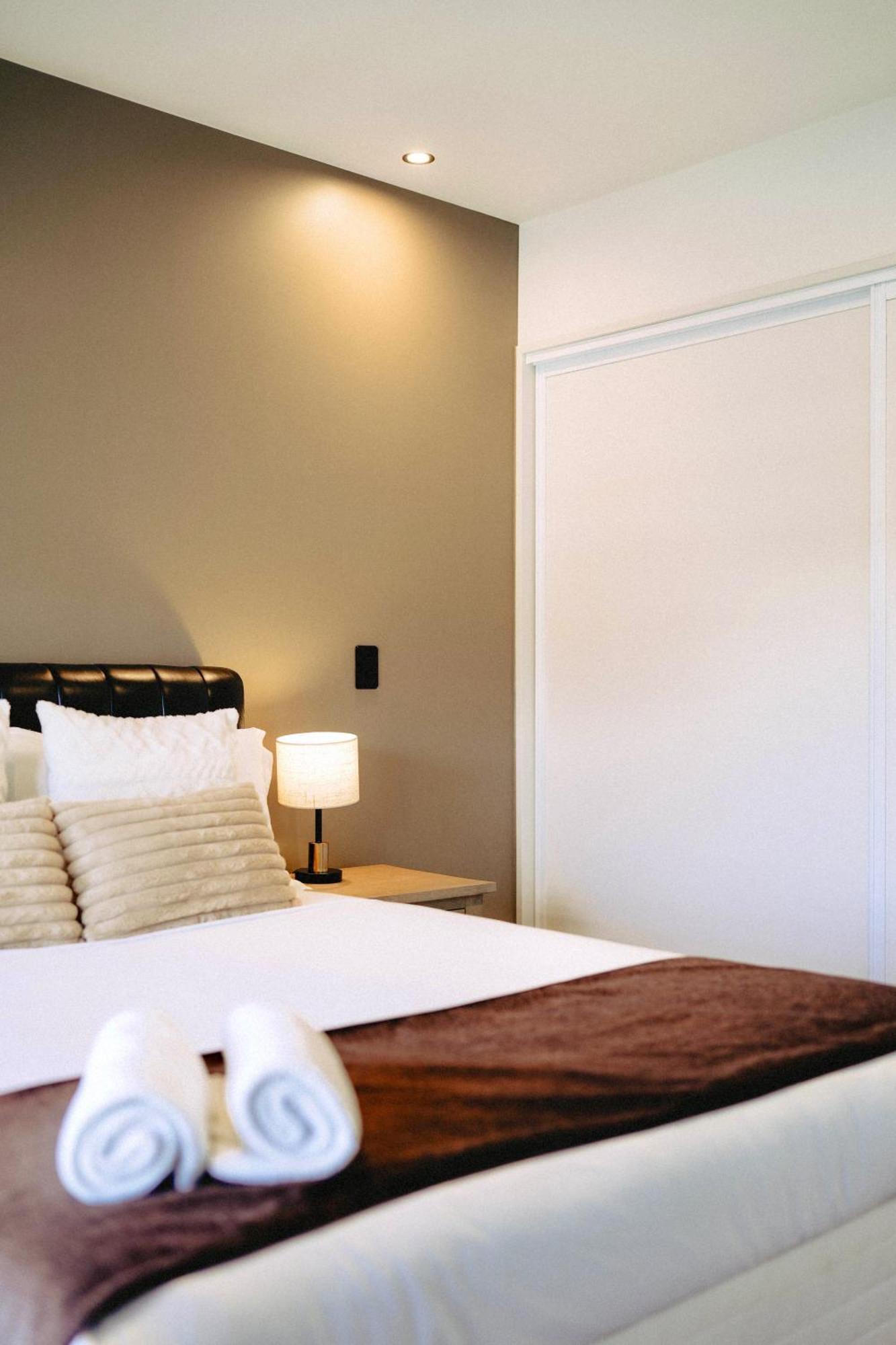 Cbd Contemporary Comfort Townhouse 2 Bed 2Bath Christchurch Ngoại thất bức ảnh